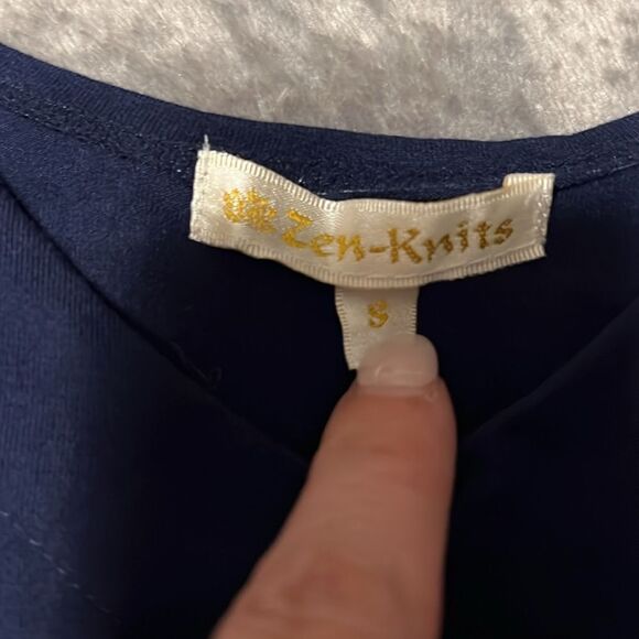 Zen-Knits Navy Tank Top - Picture 2 of 5